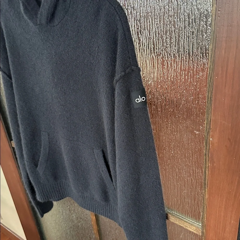Alo Yoga Women’s Black Cashmere New Class Hoodie, Size L, NWT - Picture 11 of 13